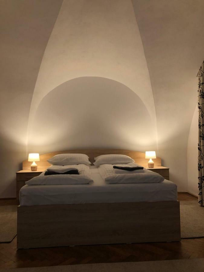 Enjoy Lägenhet Sibiu Exteriör bild