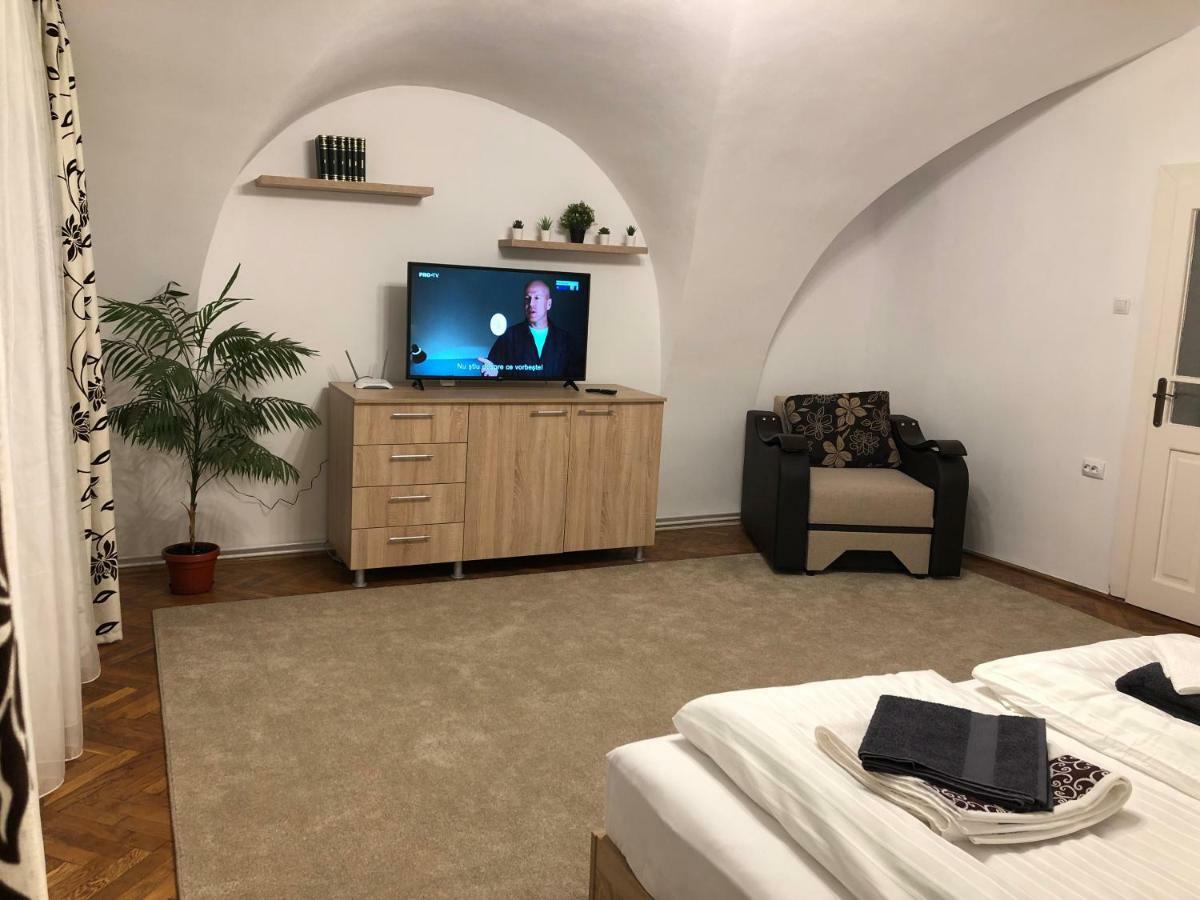 Enjoy Lägenhet Sibiu Exteriör bild